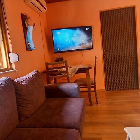 Apartment In Tiran Dış mekan fotoğraf
